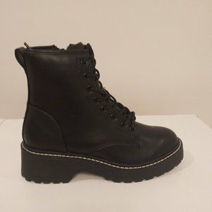 CARRA COMBAT BOOT BY Steve Madden, 7M